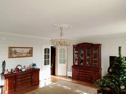 5-к кв. Липецкая область, Липецк Октябрьская ул., 3 (200.0 м)