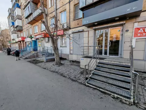 Торговая площадь в Челябинская область, Челябинск ул. Сталеваров, 26 ...