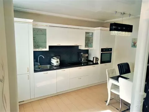 2-к кв. Самарская область, Самара просп. Карла Маркса, 32 (71.0 м)