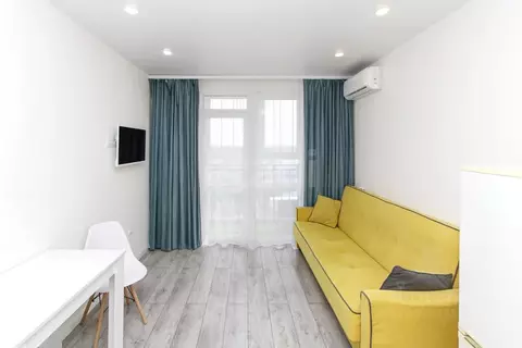 1-к кв. Тюменская область, Тюмень проезд Воронинские горки, 99Б (36.2 ...