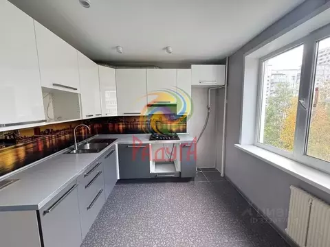 3-к кв. Ивановская область, Иваново ул. Летчика Лазарева, 8 (65.2 м)