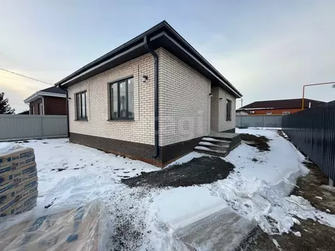 Дом в Ростовская область, Неклиновский район, с. Новобессергеневка ул. ...