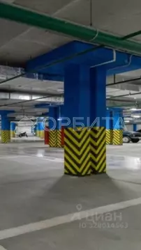 Гараж в Тюменская область, Тюмень ул. Федюнинского, 64к2 (20 м)