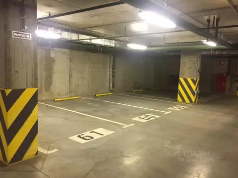 Гараж в Москва ул. Поляны, 5 (15 м)