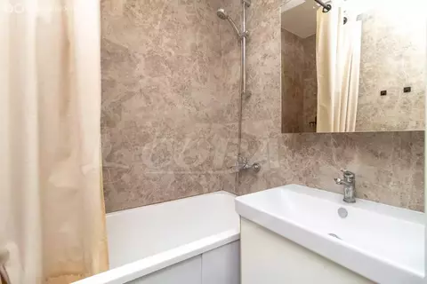 2-комнатная квартира: Тюмень, микрорайон Парфёново, улица Тимуровцев, ...