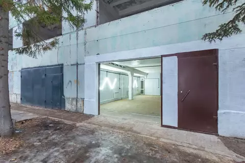 Помещение свободного назначения в Омская область, Омск Комбинатская ...