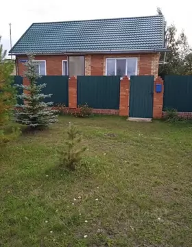 Дом в Омская область, с. Азово ул. Солнечная (107 м)