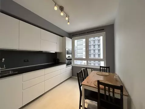 3-к кв. Санкт-Петербург ул. Богословская, 6к2 (73.2 м)