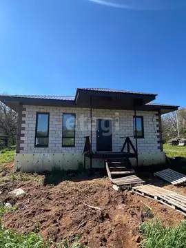 Дом в Башкортостан, Иглинский район, Акбердинский сельсовет, д. ...