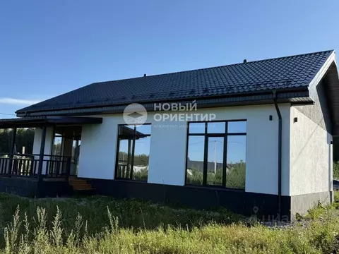 Дом в Свердловская область, Сысертский муниципальный округ, д. ...