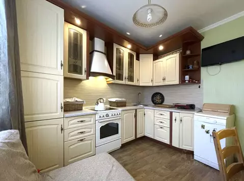 2-к кв. Москва Изюмская ул., 49к1 (58.5 м)