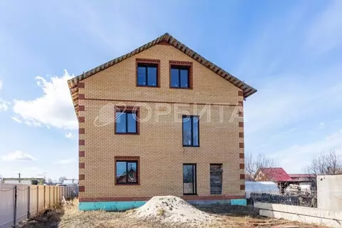 Дом в Тюменская область, Тюменский муниципальный округ, д. Зубарева ...