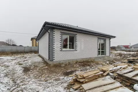 Дом в Тюменская область, Тюмень Славянский двор кп,  (100 м)