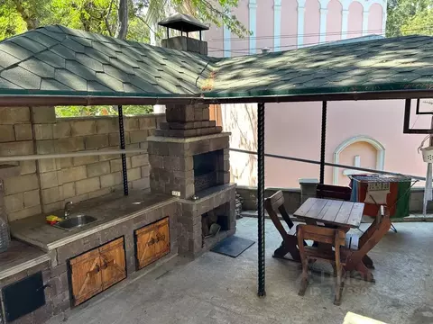 2-к кв. Крым, Ялта ул. Сеченова, 3 (75.0 м)