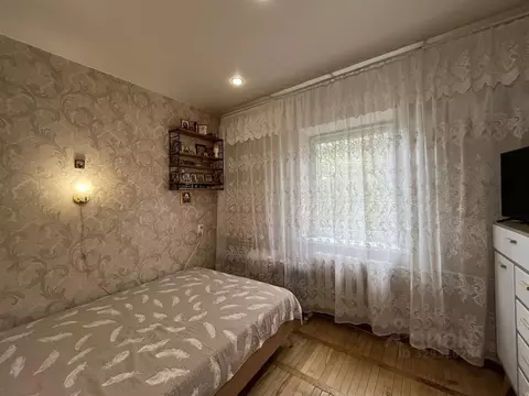 3-к кв. Краснодарский край, Краснодар ул. Имени Калинина, 1к5 (52.3 м)