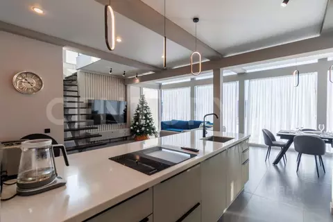 Дом в Ленинградская область, Ломоносовский район, Пениковское с/пос, ...