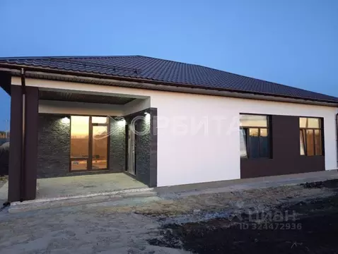 Дом в Тюменская область, Тюменский муниципальный округ, д. Елань ул. ...