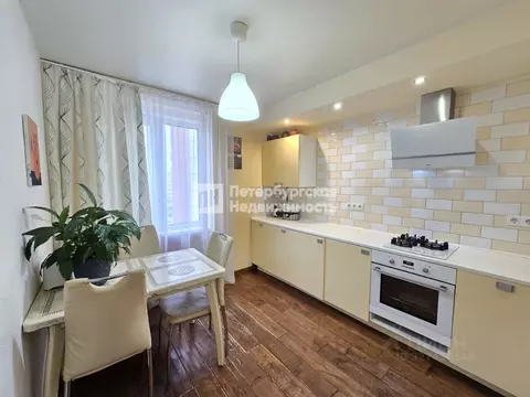 3-к кв. Санкт-Петербург пос. Шушары, Ленсоветовский тер., 25 (68.0 м)