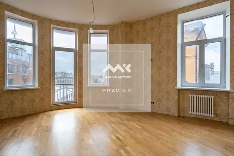 6-к кв. Санкт-Петербург Малая Посадская ул., 10 (305.6 м)