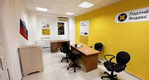 Помещение свободного назначения в Тюменская область, Тюмень ул. 30 лет ...