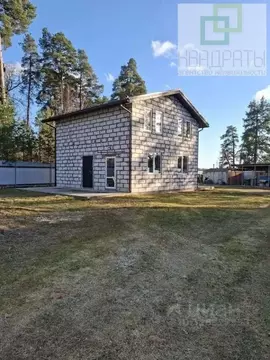 Коттедж в Ленинградская область, Луга просп. Кирова, 157 (101 м)