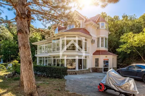 Дом в Крым, Ялта муниципальный округ, Виноградное пгт ул. Красина, 20 ...