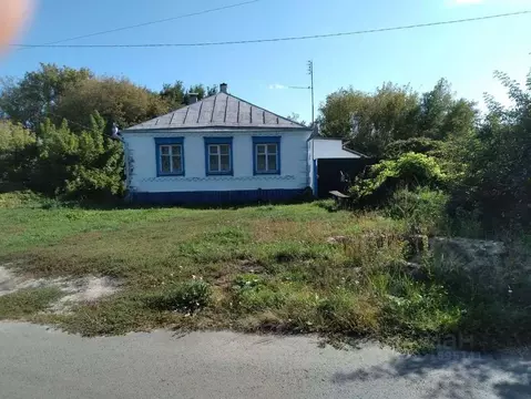 Дом в Воронежская область, Бобровский район, Шестаковское с/пос, с. ...