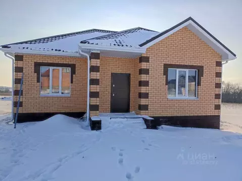 Дом в Белгородская область, Белгородский район, Пушкарское с/пос, с. ...