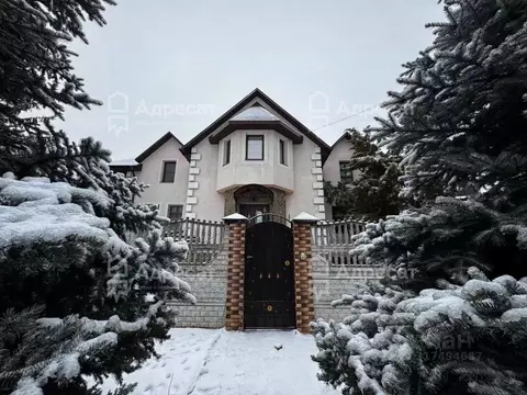 Дом в Волгоградская область, Волгоград пос. Латошинка, ул. Тополиная ...