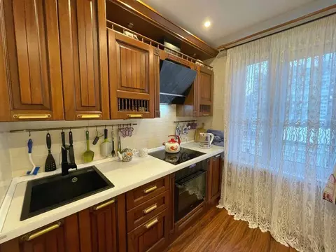 Продается 3-комнатная квартира