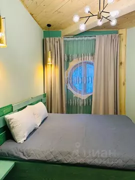 Дом в Свердловская область, Арамильский городской округ, пос. Арамиль ...