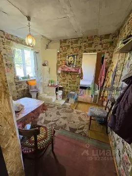 Дом в Новгородская область, Батецкий муниципальный округ, д. Мойка ул. ...