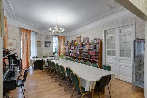 Продается 7-комнатная квартира