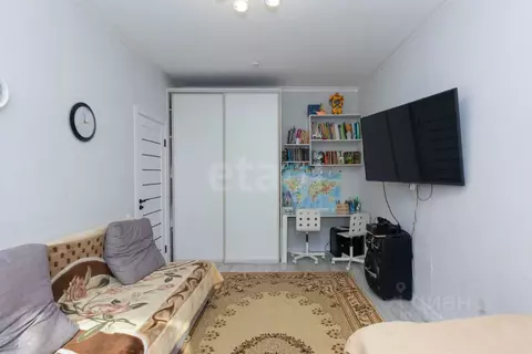 2-к кв. Тюменская область, Тюмень ул. Тимофея Чаркова, 69 (48.0 м)