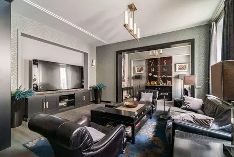 2-к кв. Москва ул. Петровка, 17С4 (104.0 м)