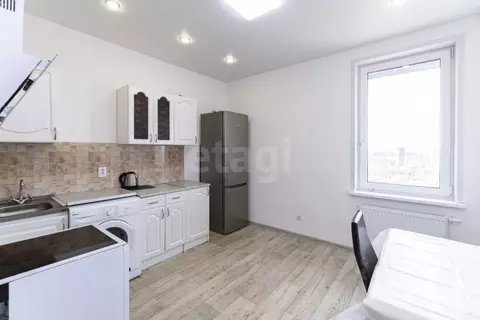 2-к кв. Тюменская область, Тюмень Новгородская ул., 1 (55.0 м)