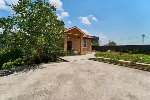 Дом в Адыгея, Тахтамукайский район, Старобжегокайское с/пос, Новая ...