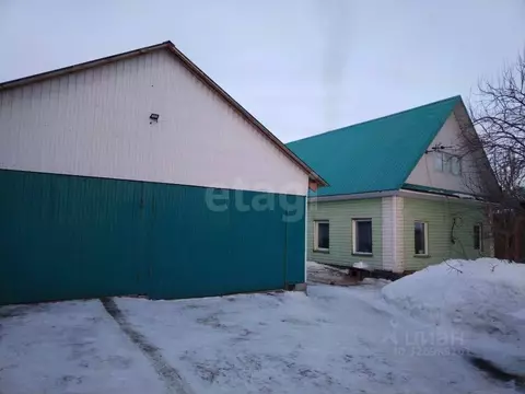 Дом в Алтайский край, Алтайский район, Айский сельсовет, с. Ая ул. ...