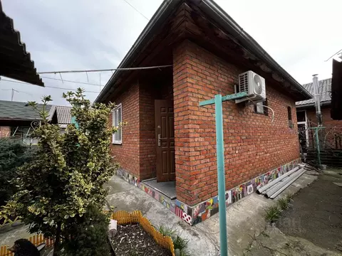 Дом в Краснодарский край, Краснодар ул. Имени Калинина, 460А (80 м)