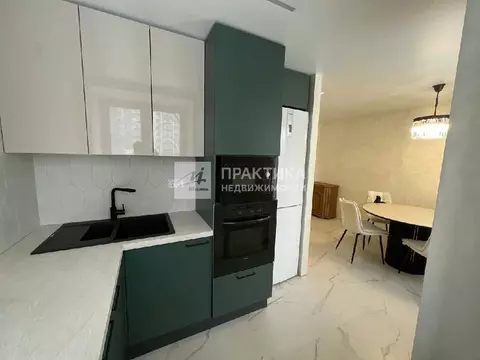 Продается 3-комнатная квартира