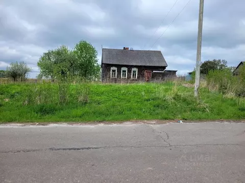 Дом в Брянская область, Навлинский район, Бяковское с/пос, д. Селище ...