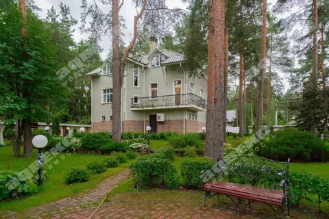 Коттедж в Ленинградская область, Всеволожск ул. Коммуны, 131 (285 м)