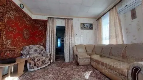 Дом в Краснодарский край, Ейский район, Камышеватская ст-ца Тихая ул. ...