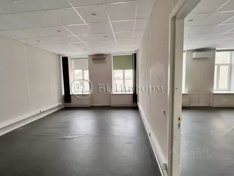 Офис в Санкт-Петербург Караванная ул., 1 (68 м)