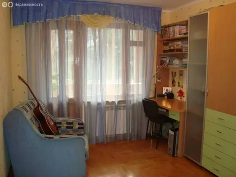 3-комнатная квартира: Алушта, Партизанская улица, 27 (66.7 м)