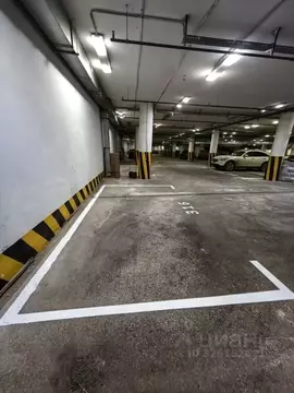 Гараж в Москва Нежинская ул., 1к1 (15 м)