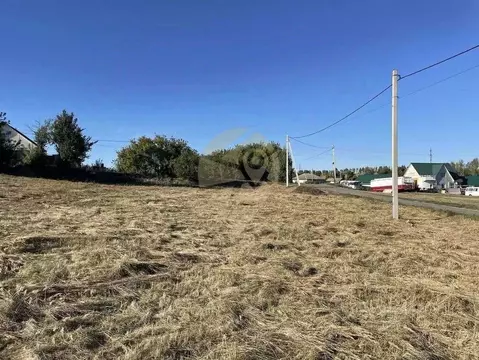 Участок в Белгородская область, Старооскольский городской округ, с. ...