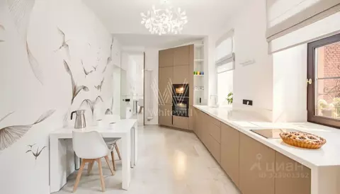 3-к кв. Москва Садовническая ул., 61С2 (170.0 м)