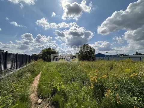 Участок в Московская область, Ленинский городской округ, с. Остров ул. ...
