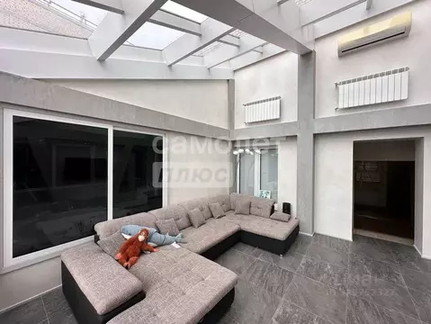 3-к кв. Санкт-Петербург Варшавская ул., 9к1 (170.0 м)